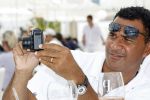 Sant Tropez 27 juni 2009
Ruud Estelle Joelle en Maxim Gullit op vakantie in St Tropez.
Peter Smulders bv