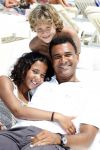 Sant Tropez 27 juni 2009
Ruud Estelle Joelle en Maxim Gullit op vakantie in St Tropez.
Peter Smulders bv