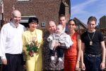 Molenschot 2 april 2001
Trouwen Sugar Lee Hooper.
SLH met haar kinderen en kleinkind


Peter Smulders bv