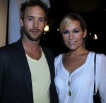 Amsterdam 30 januari 2010
Modeshow suptertrash tijdens amsterdam fashion week. Tanja Jess met Charly Luske
Peter Smulders bv