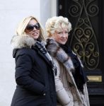 Amsterdam 1 februari 2010
Tatjana Simic aan het winkelen met haar moeder.
Peter Smulders bv