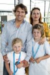 Rotterdam 28 juni 2009
Laatste optrden K3 in ahoy. Toine v Peperstraten met vrouw en kinderen
Peter Smulders bv