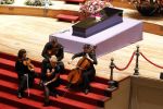 Amsterdam 22 januari 2010
Herdenkingsdienst Edgar Vos in het concertgebouw. Wende Snijders zingt tijdens de dienst
Peter Smulders bv