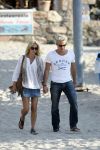 Ibiza 10 juli 2009
Wendy v  Dijk met zoontje Sem en vriend Erland Galjaard op vakantie 
Peter Smulders bv