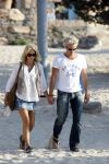 Ibiza 10 juli 2009
Wendy v  Dijk met zoontje Sem en vriend Erland Galjaard op vakantie 
Peter Smulders bv