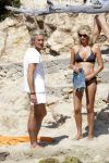 Ibiza 11 juli 2009
Erland Galjaard en Wendy en Sem v Dijk op vakantie op ibiza.
Peter Smulders bv