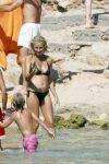 Ibiza 11 juli 2009
Erland Galjaard en Wendy en Sem v Dijk op vakantie op ibiza.
Peter Smulders bv