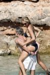 Ibiza 11 juli 2009
Erland Galjaard en Wendy en Sem v Dijk op vakantie op ibiza.
Peter Smulders bv
