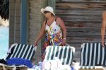 Curacao 1 januari 2010
Willeke Alberti op het strand op Curacao
Peter Smulders bv