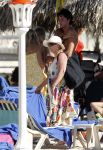 Curacao 1 januari 2010
Willeke Alberti op het strand op Curacao
Peter Smulders bv
