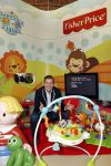 Amsterdam 17 februari 2010
Winston Gerschtanowitz bij fisherprice op de 9 maanden beurs.
Peter Smulders bv