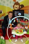 Amsterdam 17 februari 2010
Winston Gerschtanowitz bij fisherprice op de 9 maanden beurs.
Peter Smulders bv