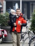 Amsterdam 27 januari 2010
Winston Gerschtanowitz met Julian aan de wandel.
Peter Smulders bv