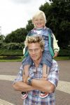 Kaatsheuvel 2 augustus 2009
Premiere show in de efteling. Winston Post met zoon Jaydan
Peter Smulders bv
