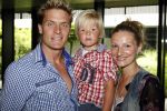Rotterdam 28 juni 2009
Laatste optrden K3 in ahoy. Winston Post met zoon Jayden en vrouw Denise
Peter Smulders bv