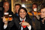 Amsterdam 3 juni 2009
Pers presentatie heren van amstel live. Xander de Buisonje gaat het presenteren.Xander met Jan Smit Roel v Velsen Henk Temming e.a.
Peter Smulders bv