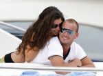Ibiza 8 juli 2009
Wesley Sneijder en Yolanthe Cabau v Kasbergen en haar zus op de boot op ibiza.
Peter Smulders bv
