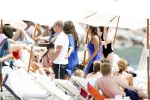 Ibiza 9 juli 2009
Wesley Sneijder en Yolanthe Cabau v Kasbergen met zus op ibiza , Wesley had een hele grote boot gehuurd en ging lunchen bij de populaire strandtent Blue Marlin.
Peter Smulders bv