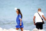 Ibiza 9 juli 2009
Wesley Sneijder en Yolanthe Cabau v Kasbergen met zus op ibiza , Wesley had een hele grote boot gehuurd en ging lunchen bij de populaire strandtent Blue Marlin.
Peter Smulders bv