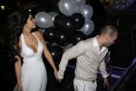Amsterdam 18 maart 2010
Wesley Sneijders heeft voor zijn vrouw Yolanthe Cabau v Kasbergen een surprise feest georganiseerd voor haar 25 e verjaardag op de supperclub boot. Ze slapen in het Amstel hotel.
Peter Smulders bv