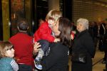Schiphol 14 maart 2011
Amanda Krabbe komt na 4 maanden terug op schiphol en wordt daar ontavangen door martijn Bickel Jasmijn Achilles Michelle en haar ouders en beste vriendinnen.
Peter Smulders bv