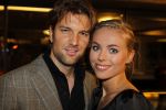 Apeldoorn 6 februari 2011
Premiere zou je in een doosje willen doen bij Orpheus. Bas Muijs met vriendin
Peter Smulders bv