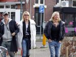 Amsterdam 15 februari 2011
Bridget Maasland met ouders op de cornelis schuytstraat.
Peter Smulders bv