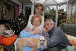 Blaricum 1 februari 2011
Caroline Kaart in haar huis met haar hond en met stiefdochter en haar man.
Peter Smulders bv