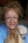 Blaricum 1 februari 2011
Caroline Kaart in haar huis met haar hond en met stiefdochter en haar man.
Peter Smulders bv