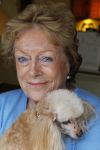 Blaricum 1 februari 2011
Caroline Kaart in haar huis met haar hond en met stiefdochter en haar man.
Peter Smulders bv