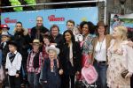 Amsterdam 5 februari 2011
Premiere mijn opa de bankrover in Tuschinski. Cast mijn opa is bankrover met oa Zoe v d Kust Michiel Romeyn Tanja Jess Waldemar Torenstra Lange Frans Kees Boot Yes R en Micha Hulshof
Peter Smulders bv