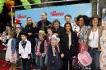 Amsterdam 5 februari 2011
Premiere mijn opa de bankrover in Tuschinski. Cast mijn opa is bankrover met oa Zoe v d Kust Michiel Romeyn Tanja Jess Waldemar Torenstra Lange Frans Kees Boot Yes R en Micha Hulshof
Peter Smulders bv