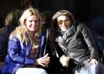 Amsterdam 11 maart 2011
Danielle Overgaag en Simone v Trojen op terras.
Peter Smulders bv