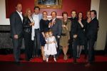 Amsterdam 3 maart 2011
Fons v Westerloo krijgt koninklijke onderscheiding uit handen van Burgemeester Eberhard v d Laan in het concertgebouw. Fons met vrouw kinderen en kleinkinderen
Peter Smulders