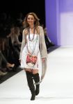 Amsterdam 7 maart 2011
Modeshow Jos v raak in de westergasfabriek met als modellen oa Georgina Verbaan Irene v d Laar Froukje de Both Quinty Trustfull Marvy Rieder en Kim Feenstra.
Peter Smulders bv