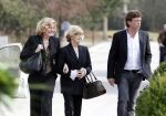Amsterdam 12 maart 2011
Crematie van Ria Alberti op westgaarde. John de Mol met vriendin Els en zijn moeder
Peter Smulders bv
