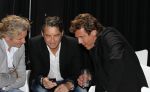 Hilversum 15 februari 2011
Presentatie serie iedereen is gek op Jack met Linda de Mol Jeroen v Koningsbrugge Beppie Melissen Kees Hulst en Tjebbo Gerritsma. John de Mol Jr. Erland Galjaar en Matthias Scholten
Peter Smulders bv