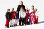 Lech 19 februari 2011
Fotosessie met de koninklijke familie in Lech. Aanwezig waren Koningin Beatrix Prins Willem Alexander Maxima Prinses Amalai Ariane en Alexia aslmede Prins Constantijn met zijn vrouw Prinses Laurentien en kinderen en Prins Friso met zijn vrouw Mabel Wisse Smit en hun kinderen.
Peter Smulders bv