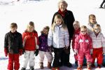 Lech 19 februari 2011
Fotosessie met de koninklijke familie in Lech. Aanwezig waren Koningin Beatrix Prins Willem Alexander Maxima Prinses Amalai Ariane en Alexia aslmede Prins Constantijn met zijn vrouw Prinses Laurentien en kinderen en Prins Friso met zijn vrouw Mabel Wisse Smit en hun kinderen.
Peter Smulders bv