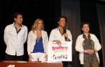 Hoofddorp 7 maart 2011
Magic Unlimited met Oscar Renzo en Lara Kazan worden ambassadeur van het goede doel dappere dodo's. Hun vader Hans kwam als verassing uit een doos.
Peter Smulders bv