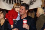 Schiphol 14 maart 2011
Amanda Krabbe komt na 4 maanden terug op schiphol en wordt daar ontavangen door martijn Bickel Jasmijn Achilles Michelle en haar ouders en beste vriendinnen.
Peter Smulders bv