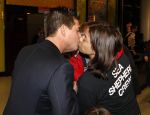 Schiphol 14 maart 2011
Amanda Krabbe komt na 4 maanden terug op schiphol en wordt daar ontavangen door martijn Bickel Jasmijn Achilles Michelle en haar ouders en beste vriendinnen.
Peter Smulders bv