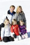 Lech 19 februari 2011
Fotosessie met de koninklijke familie in Lech. Aanwezig waren Koningin Beatrix Prins Willem Alexander Maxima Prinses Amalai Ariane en Alexia aslmede Prins Constantijn met zijn vrouw Prinses Laurentien en kinderen en Prins Friso met zijn vrouw Mabel Wisse Smit en hun kinderen.
Peter Smulders bv