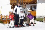 Lech 19 februari 2011
Fotosessie met de koninklijke familie in Lech. Aanwezig waren Koningin Beatrix Prins Willem Alexander Maxima Prinses Amalai Ariane en Alexia aslmede Prins Constantijn met zijn vrouw Prinses Laurentien en kinderen en Prins Friso met zijn vrouw Mabel Wisse Smit en hun kinderen.
Peter Smulders bv