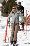 Lech 19 februari 2011
Fotosessie met de koninklijke familie in Lech. Aanwezig waren Koningin Beatrix Prins Willem Alexander Maxima Prinses Amalai Ariane en Alexia aslmede Prins Constantijn met zijn vrouw Prinses Laurentien en kinderen en Prins Friso met zijn vrouw Mabel Wisse Smit en hun kinderen.
Peter Smulders bv