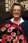 Zeist 10 maart 2011
Mieke Telkamp ontvangt uit handen van Anneke Gronloh een gouden DVD. Bart Peeters heeft alles georganiseerd.
Peter Smulders bv