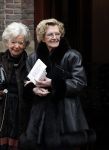 Zeist 10 maart 2011
Mieke Telkamp ontvangt uit handen van Anneke Gronloh een gouden DVD. Bart Peeters heeft alles georganiseerd.
Peter Smulders bv