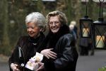 Zeist 10 maart 2011
Mieke Telkamp ontvangt uit handen van Anneke Gronloh een gouden DVD. Bart Peeters heeft alles georganiseerd.
Peter Smulders bv