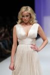 Amsterdam 7 maart 2011
Modeshow Jos v raak in de westergasfabriek met als modellen oa Georgina Verbaan Irene v d Laar Froukje de Both Quinty Trustfull Marvy Rieder en Kim Feenstra.
Peter Smulders bv