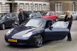 Amsterdam 12 februari 2011
Nicky v Dam heeft zijn vriendin Patricia Paay een Porsche 911 cabrio cadeau gegeven voor valentijnsdag.
Peter Smulders bv
